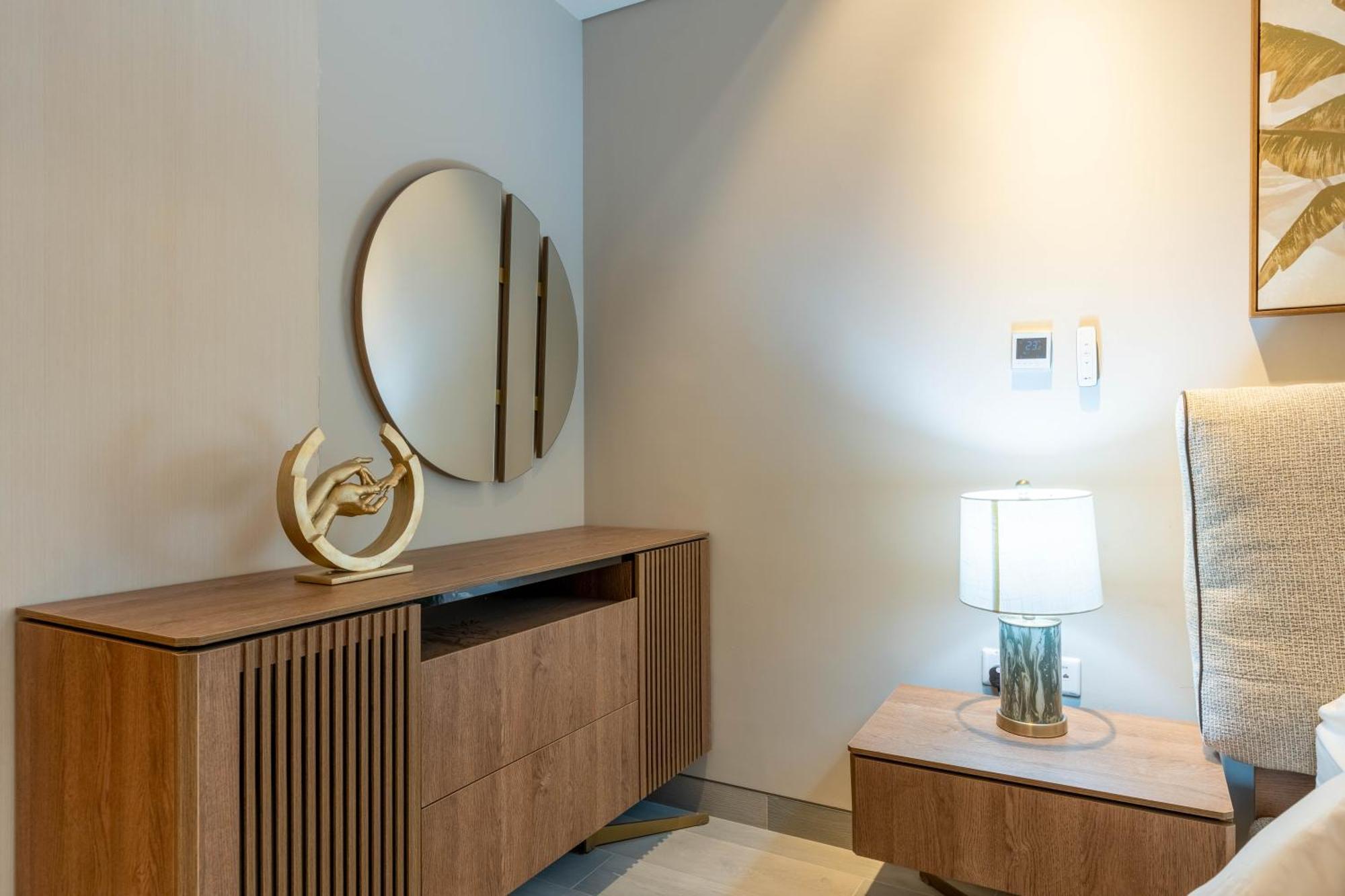 Apartment Condor Marina Star By Casa Royale Dubai