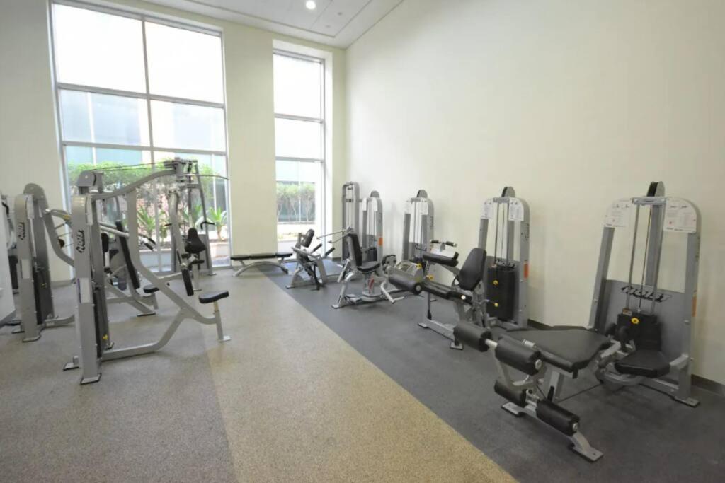 Center With Burj View! Apartment Dubai
