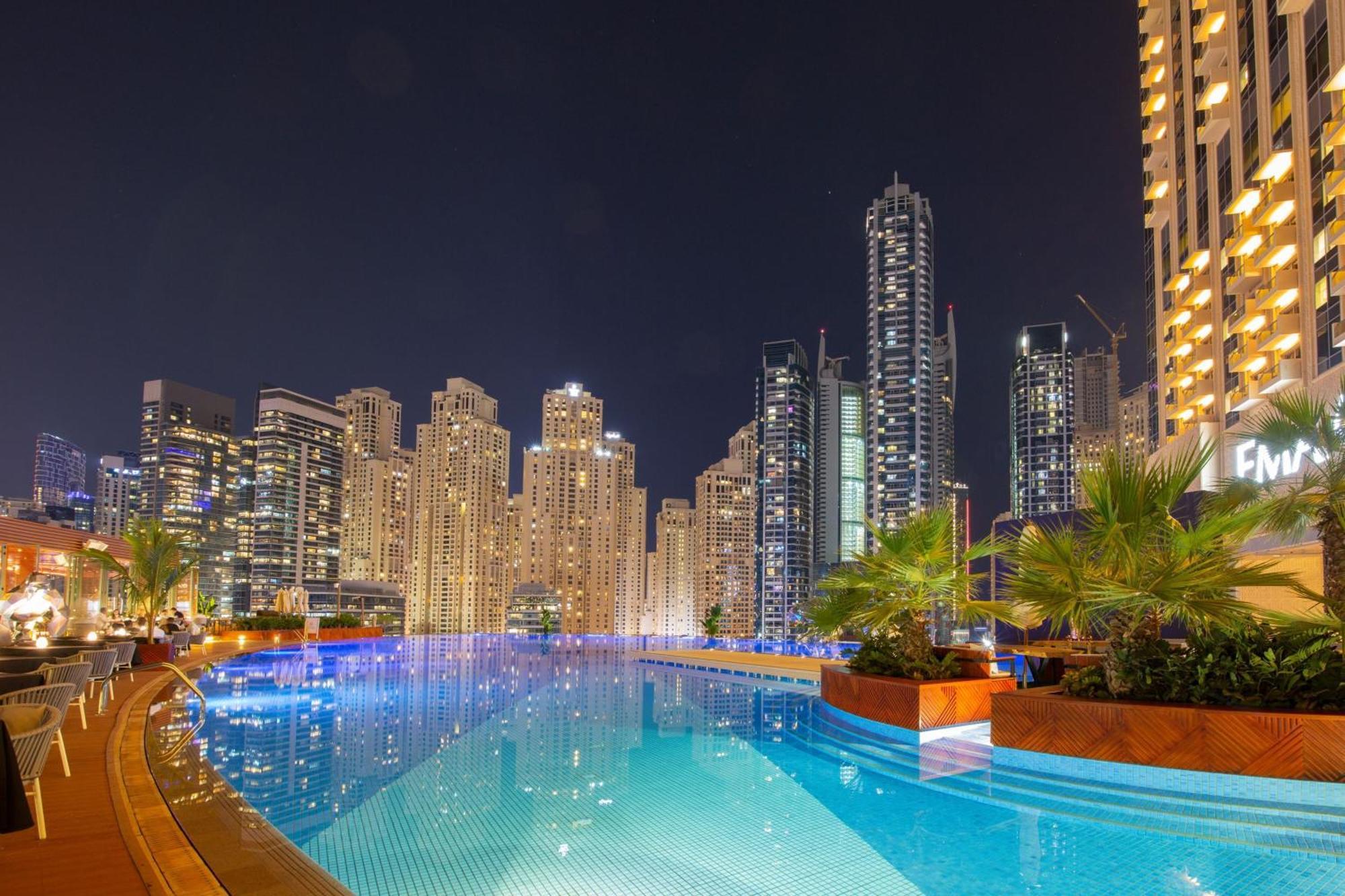 Jw Marriott Marina Hotel