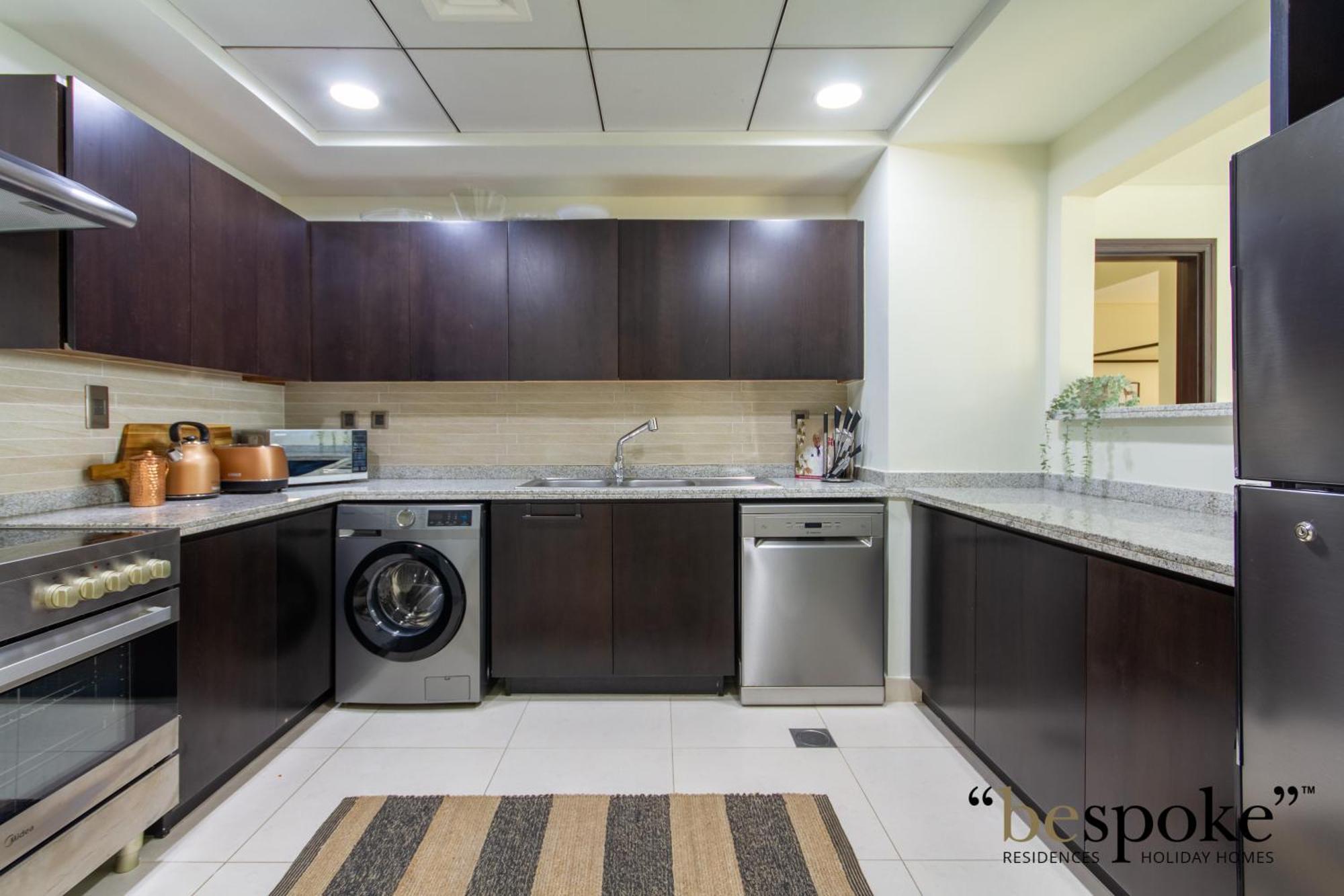 Bespoke Homes - Palm Jumeirah -2 Bedroom Sea View With Access, Balqis *