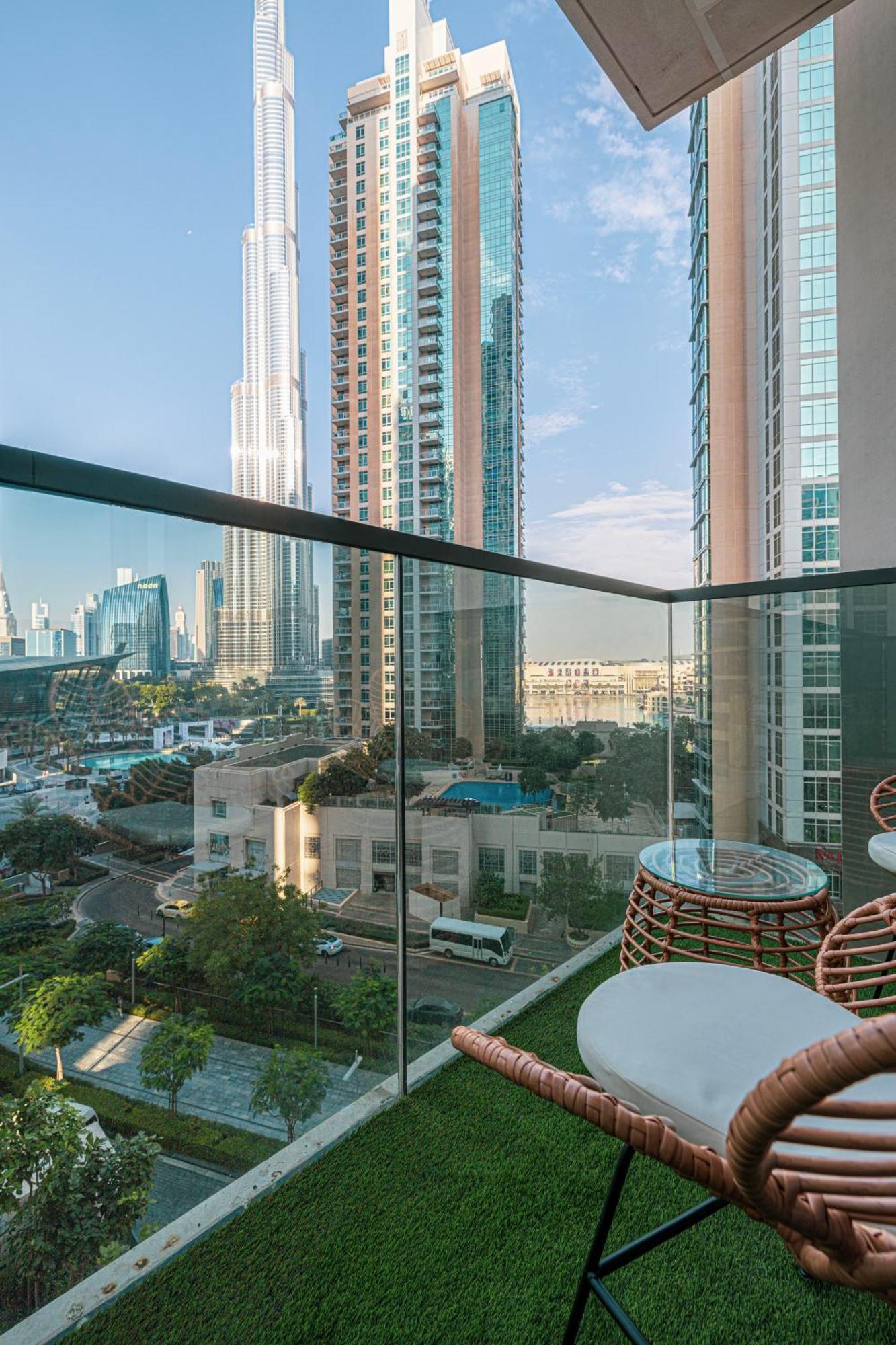 Magnificent 2br Burj Khalifa And Fountain View Apartment Dubai