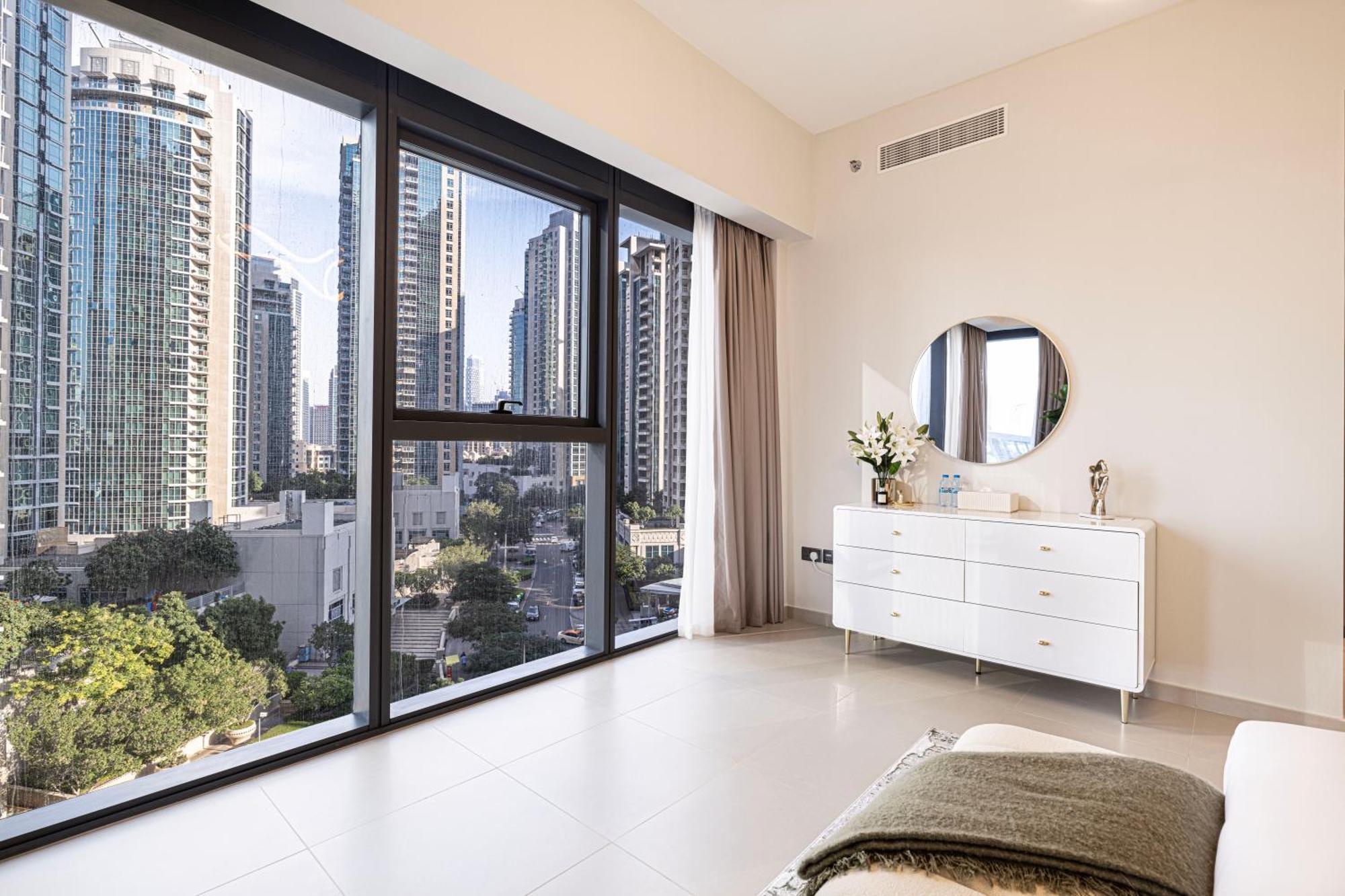 Magnificent 2br Burj Khalifa And Fountain View Apartment Dubai