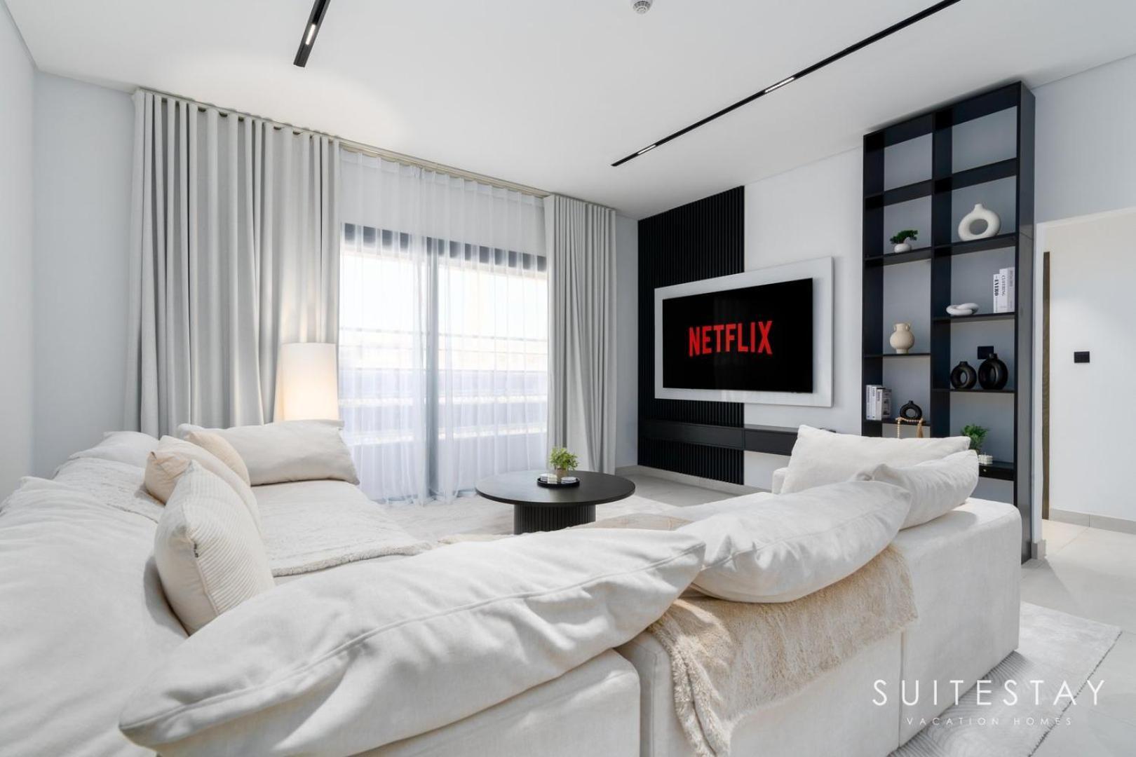 Large And Contemporary 2-bedroom Dubai