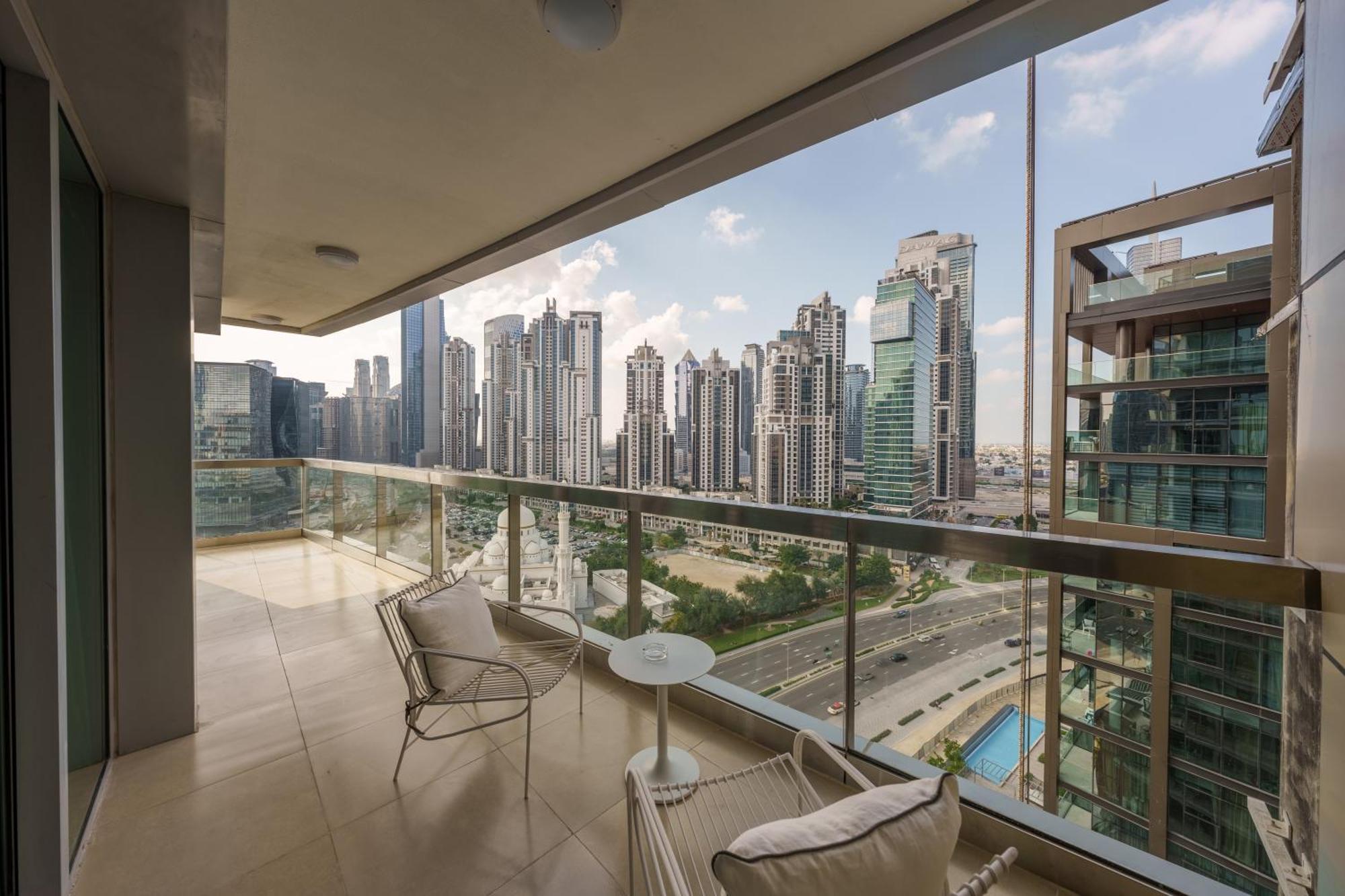 Apartment Discover Unmatched Comfort In Downtown Dubai