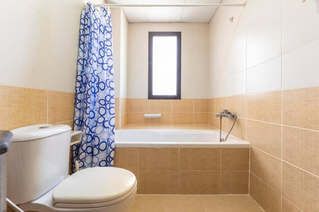 Apartment Beautiful 1br With Views At Silicon Dubai
