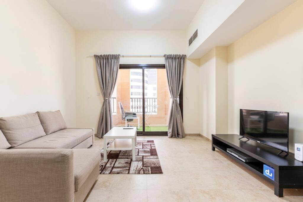 Apartment Beautiful 1br With Views At Silicon *