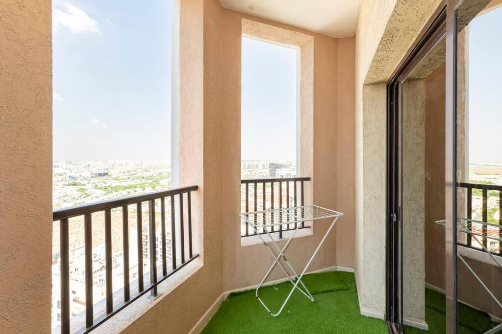 Apartment Beautiful 1br With Views At Silicon
