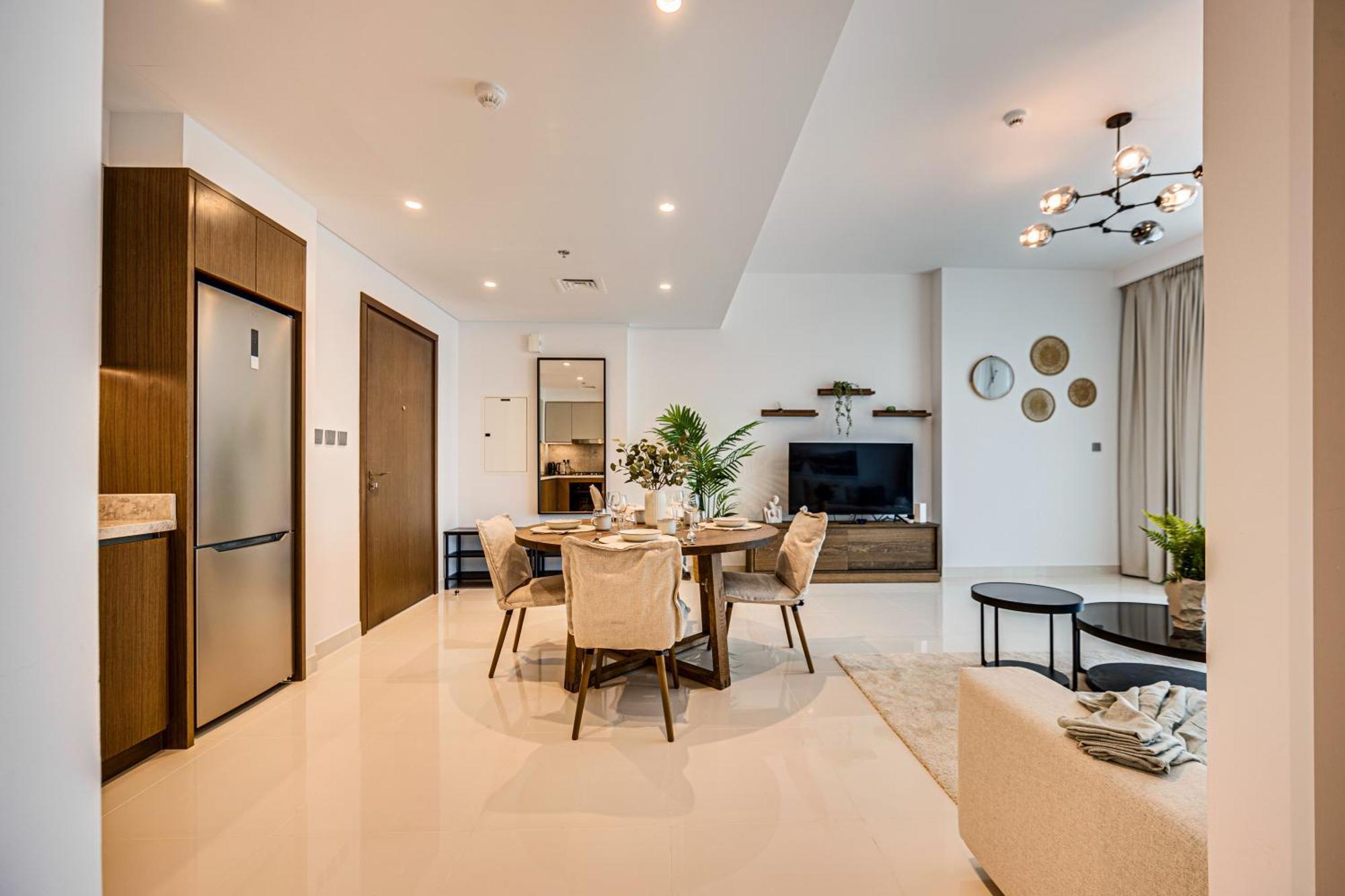 Astonishing In Beachfront Apartment Dubai