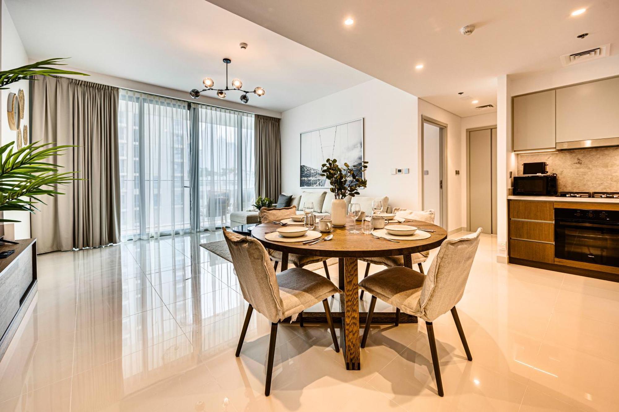 Astonishing In Beachfront * Dubai