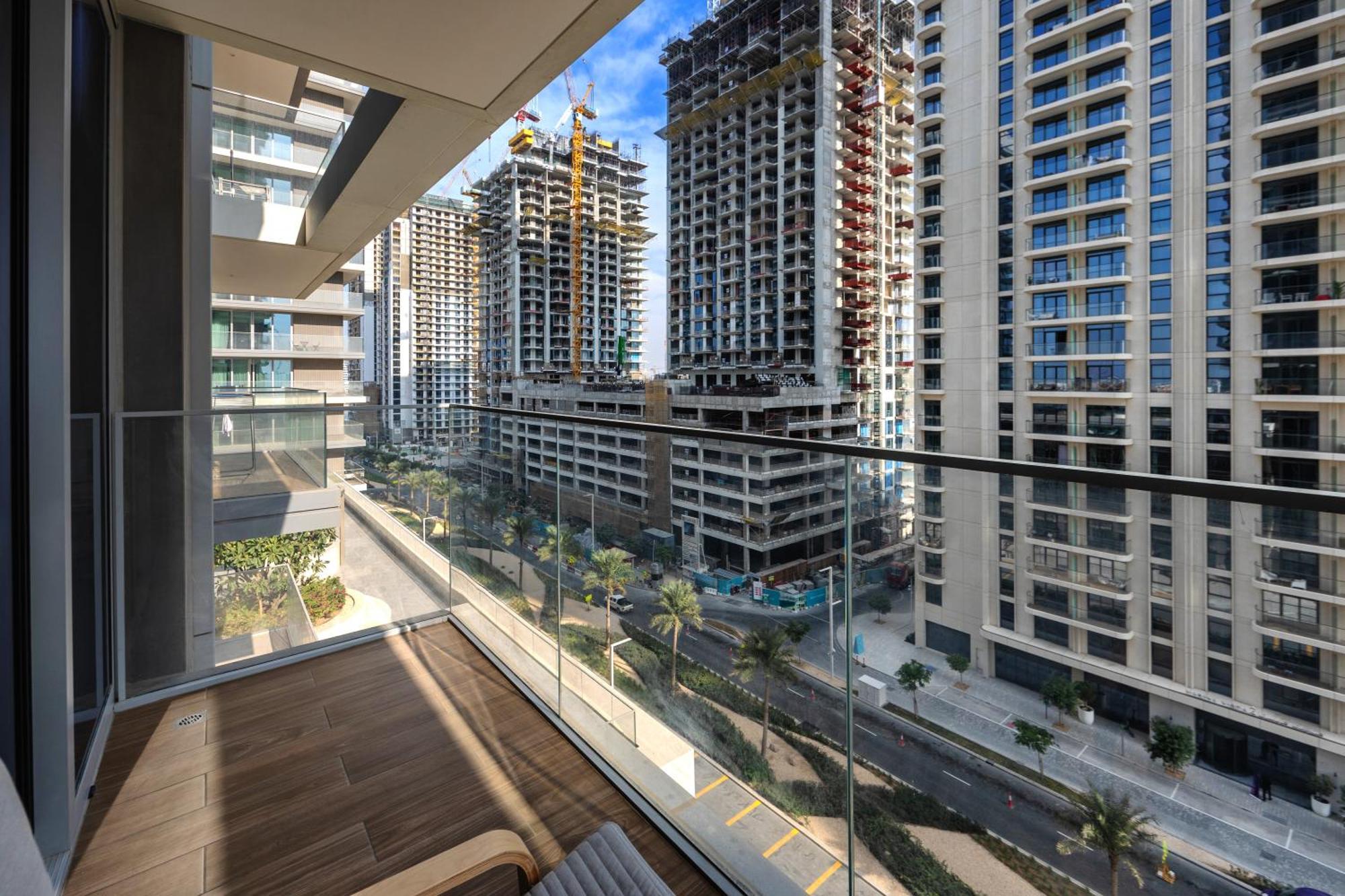 Astonishing In Beachfront * Dubai