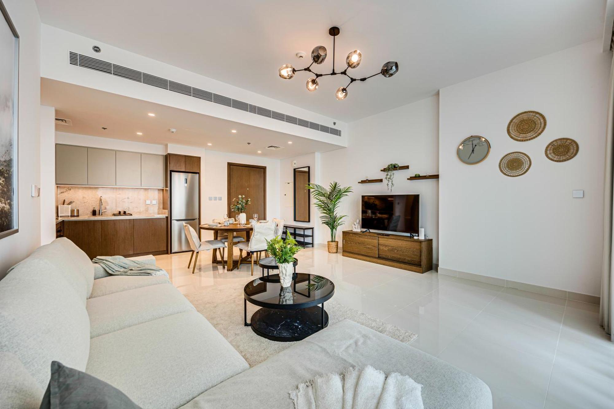 Astonishing In Beachfront Apartment *
