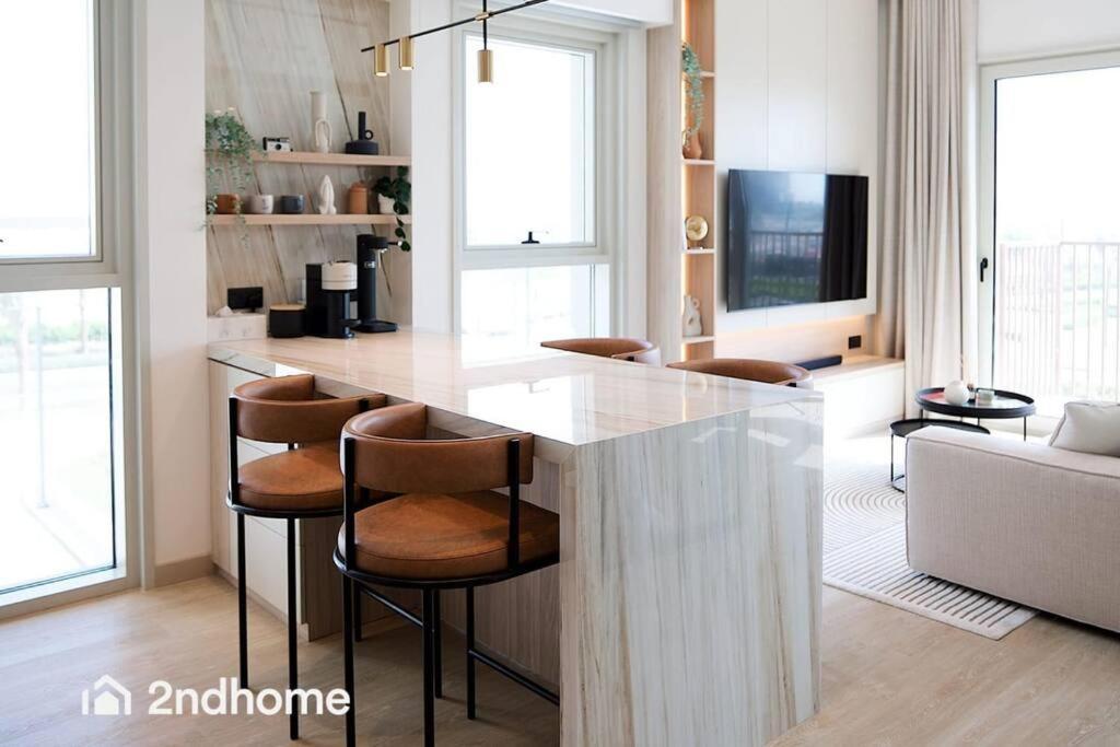 2ndhome - Collective 2, Hills * Dubai