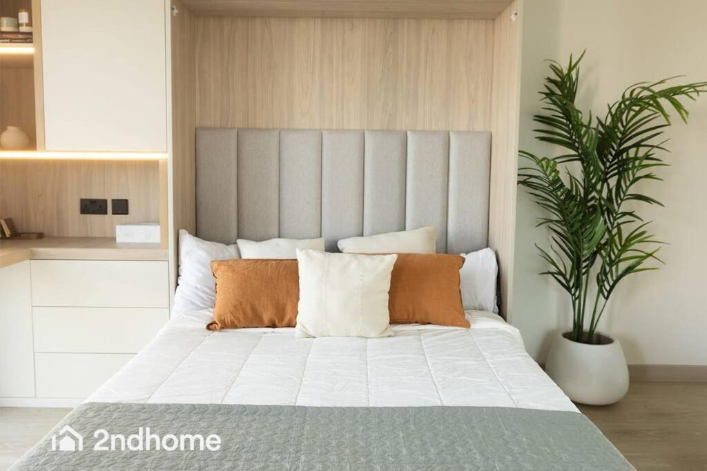 2ndhome - Collective 2, Hills * Dubai