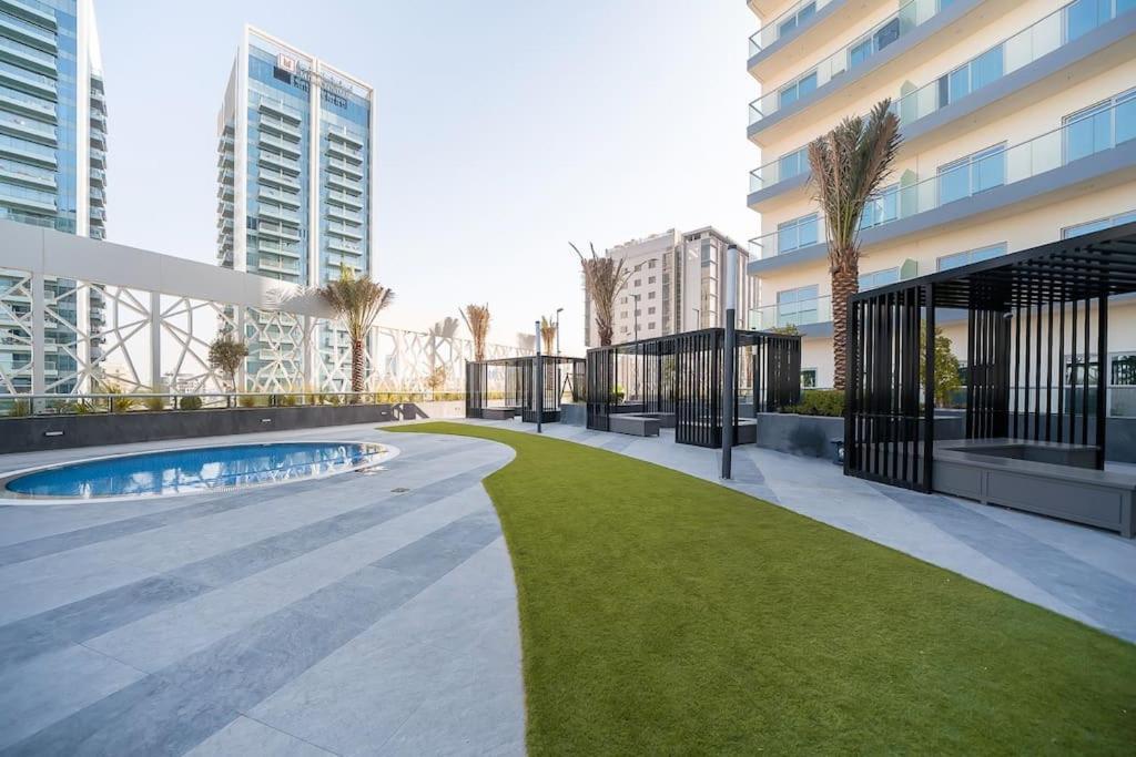 Higuests - Bella Rose Tower * Dubai