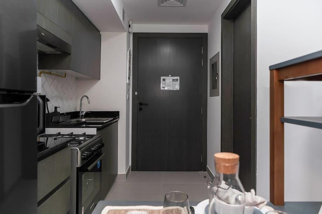 Higuests - Bella Rose Tower Apartment