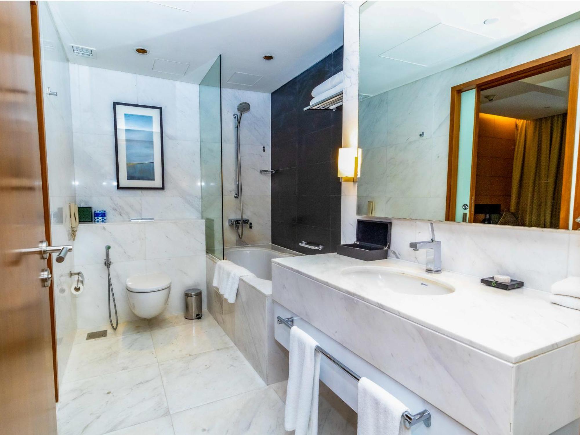 Paradise View - The Mall Residences Apartment