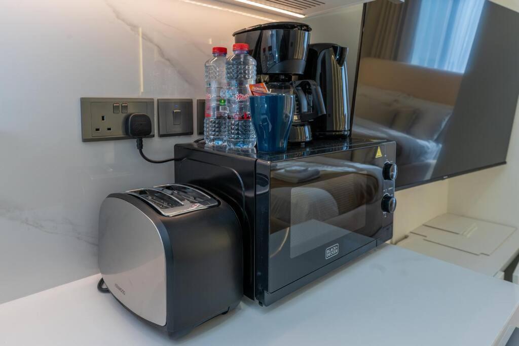 Apartment 12min From Burj Khalifa - Azizi Riviera 32 - Dubai