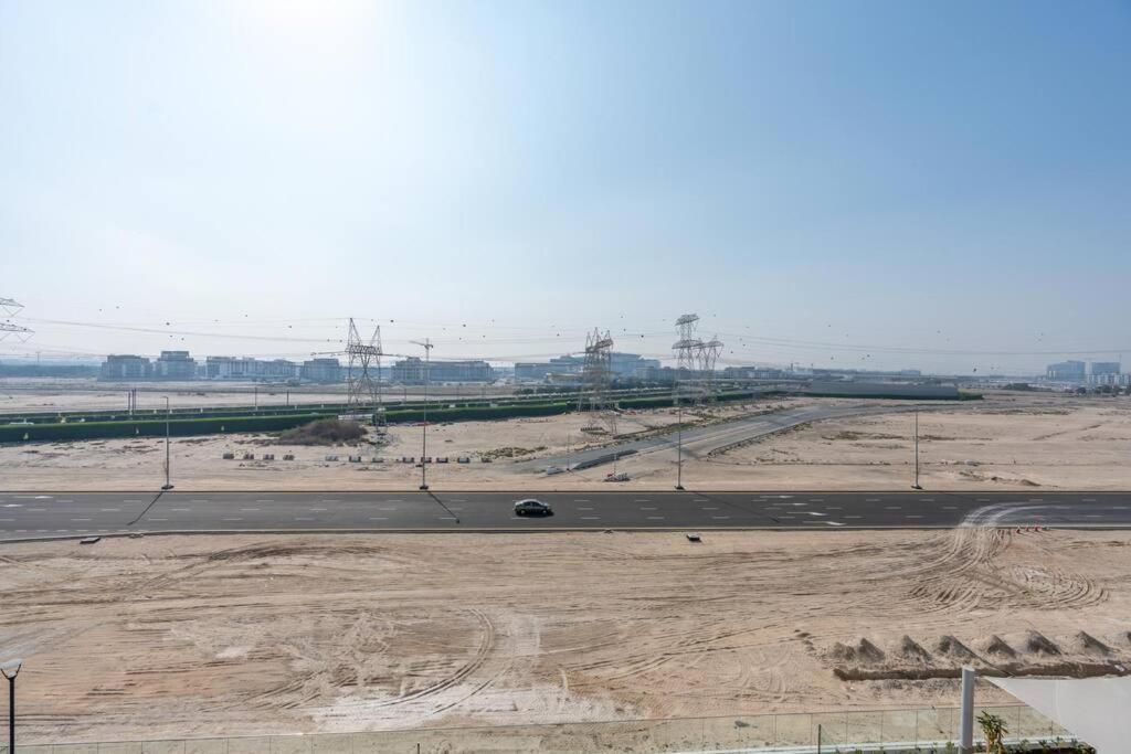 12min From Burj Khalifa - Azizi Riviera 32 - * Dubai
