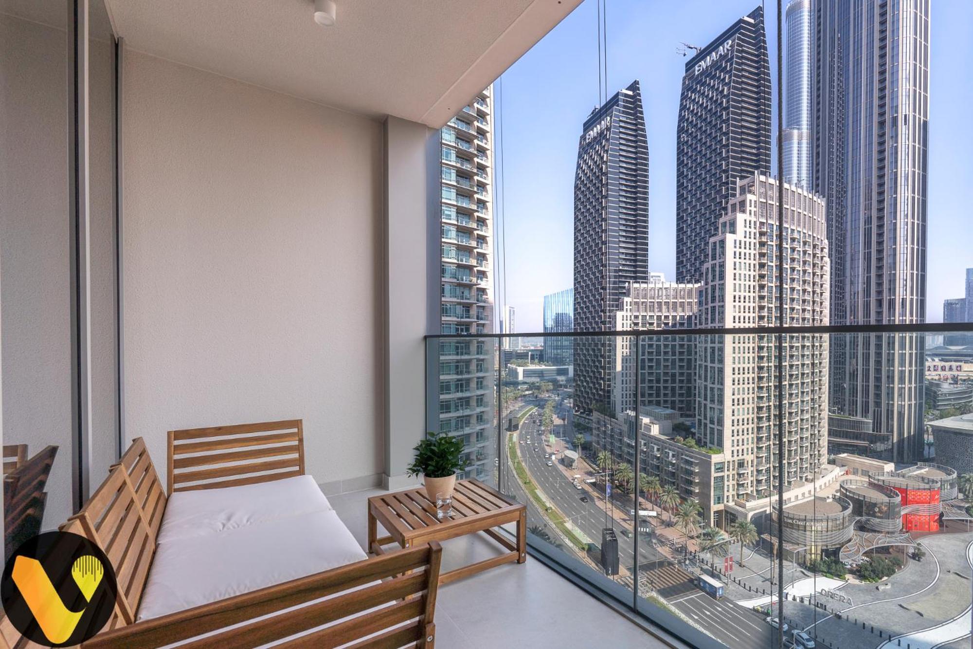 Vogue Downtown Opera District By Emaar Apartment *