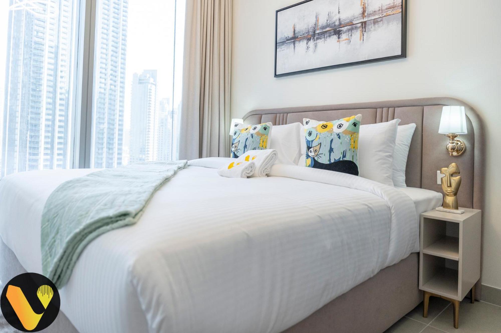 Vogue Downtown Opera District By Emaar Apartment *