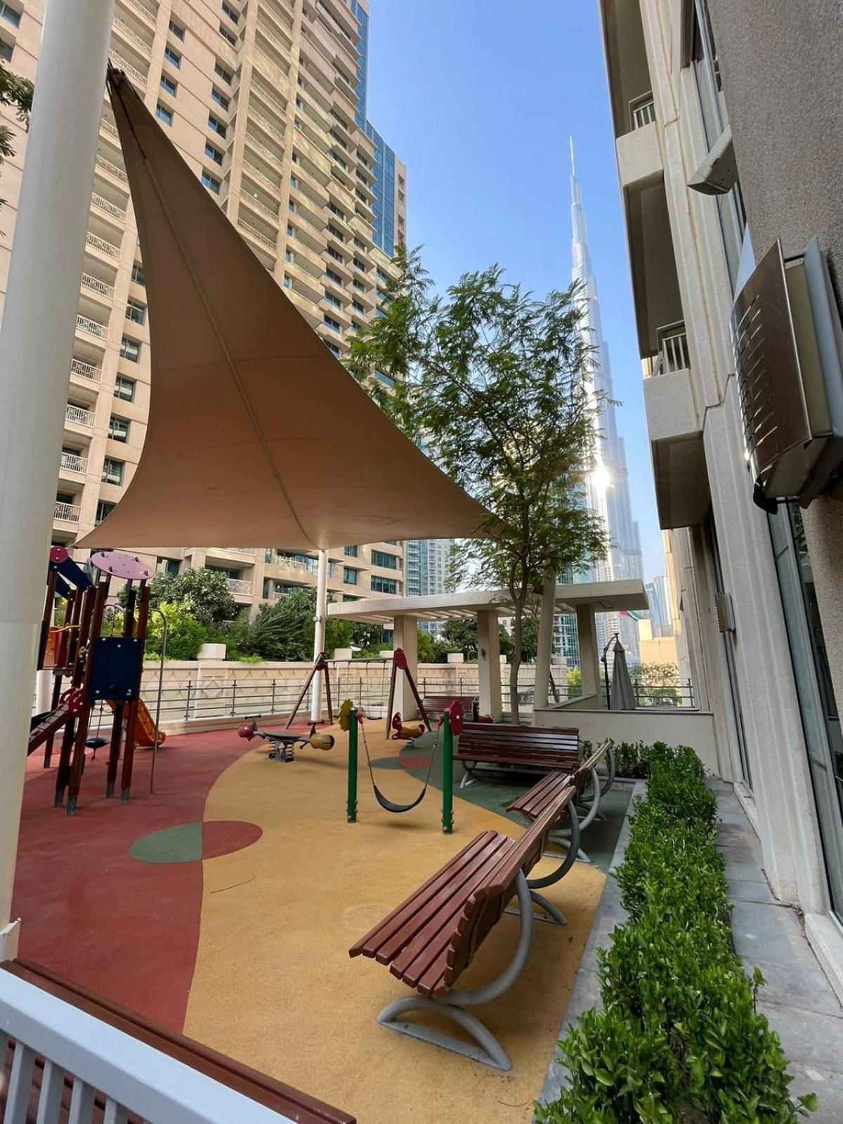Cosy & Spacious 2 Bedroom L Magical Boulevard View L By Burj & Mall I Pool I Gym I Family Friendly Apartment Dubai