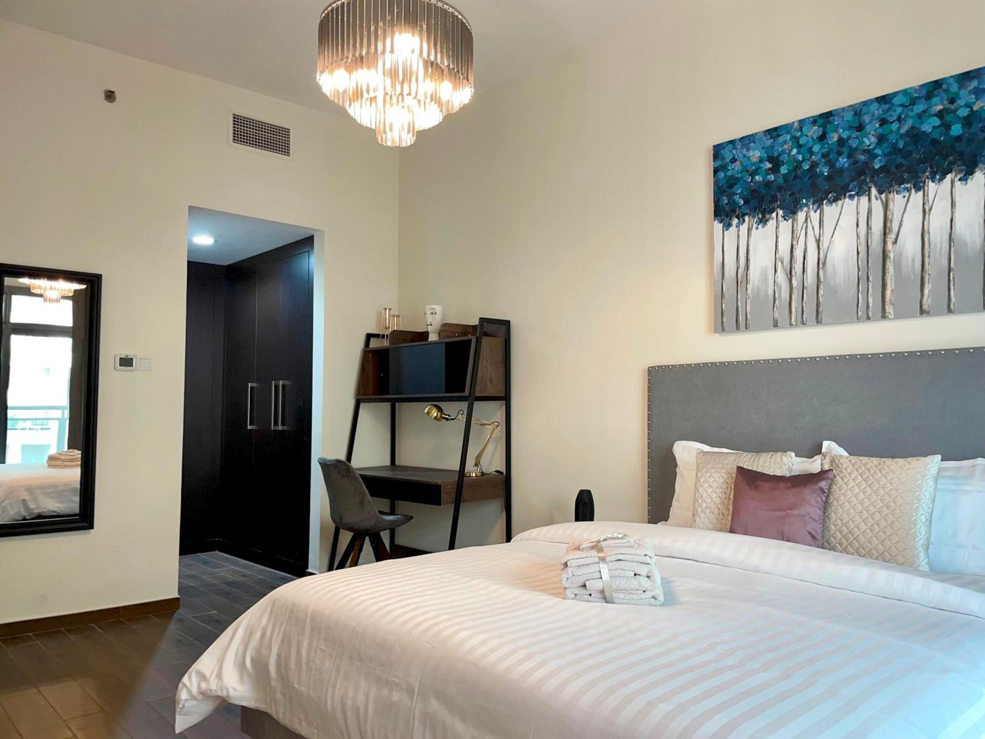 Elite Lux Homes - Two Bedroom Direct Metro Access In Al Furjan, Apartment