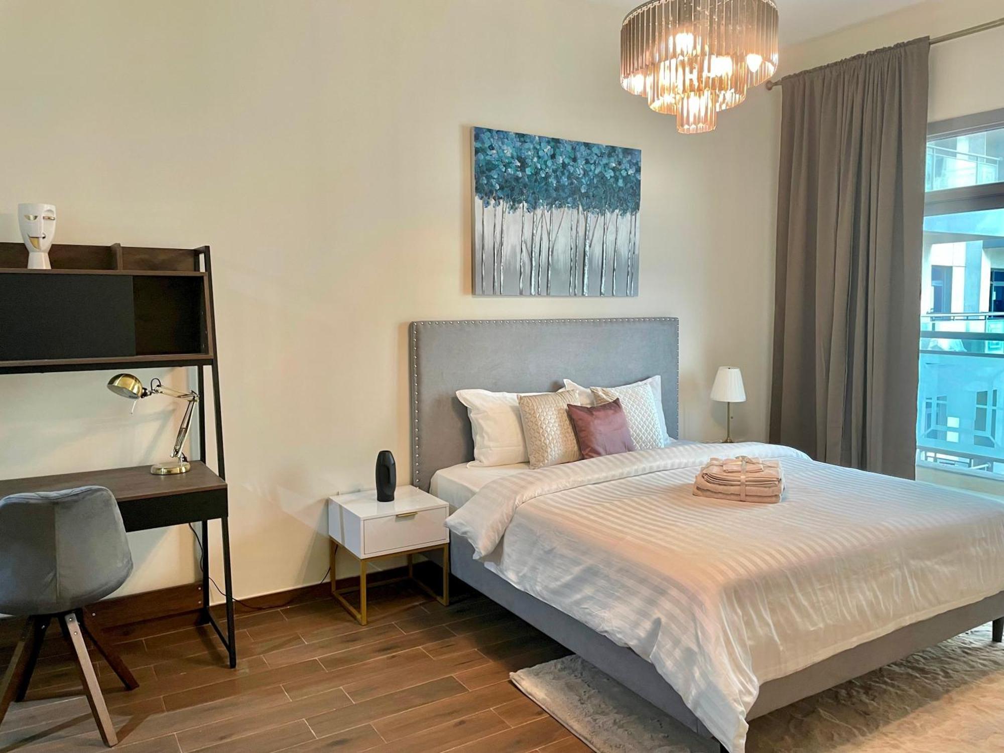 Apartment Elite Lux Homes - Two Bedroom Direct Metro Access In Al Furjan, Dubai