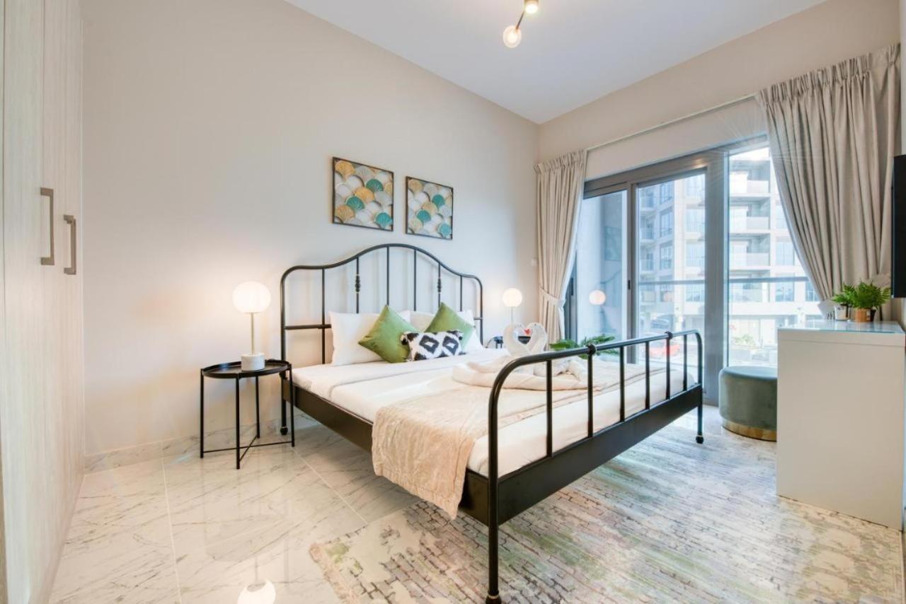 Elite Lux Homes - Cozy & Stylish 1 Bedroom With Huge Pools & World Class Gym Apartment *
