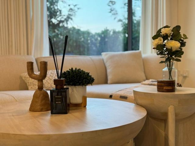Oraya - Brand New Luxurious 3br 2m In Maple 2 * Dubai