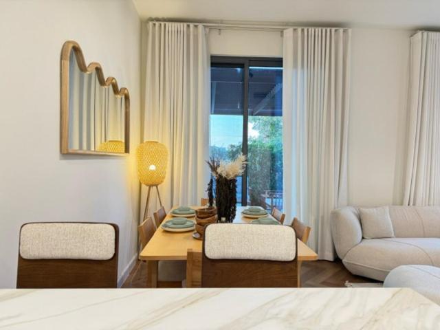 Oraya - Brand New Luxurious 3br 2m In Maple 2 Apartment Dubai