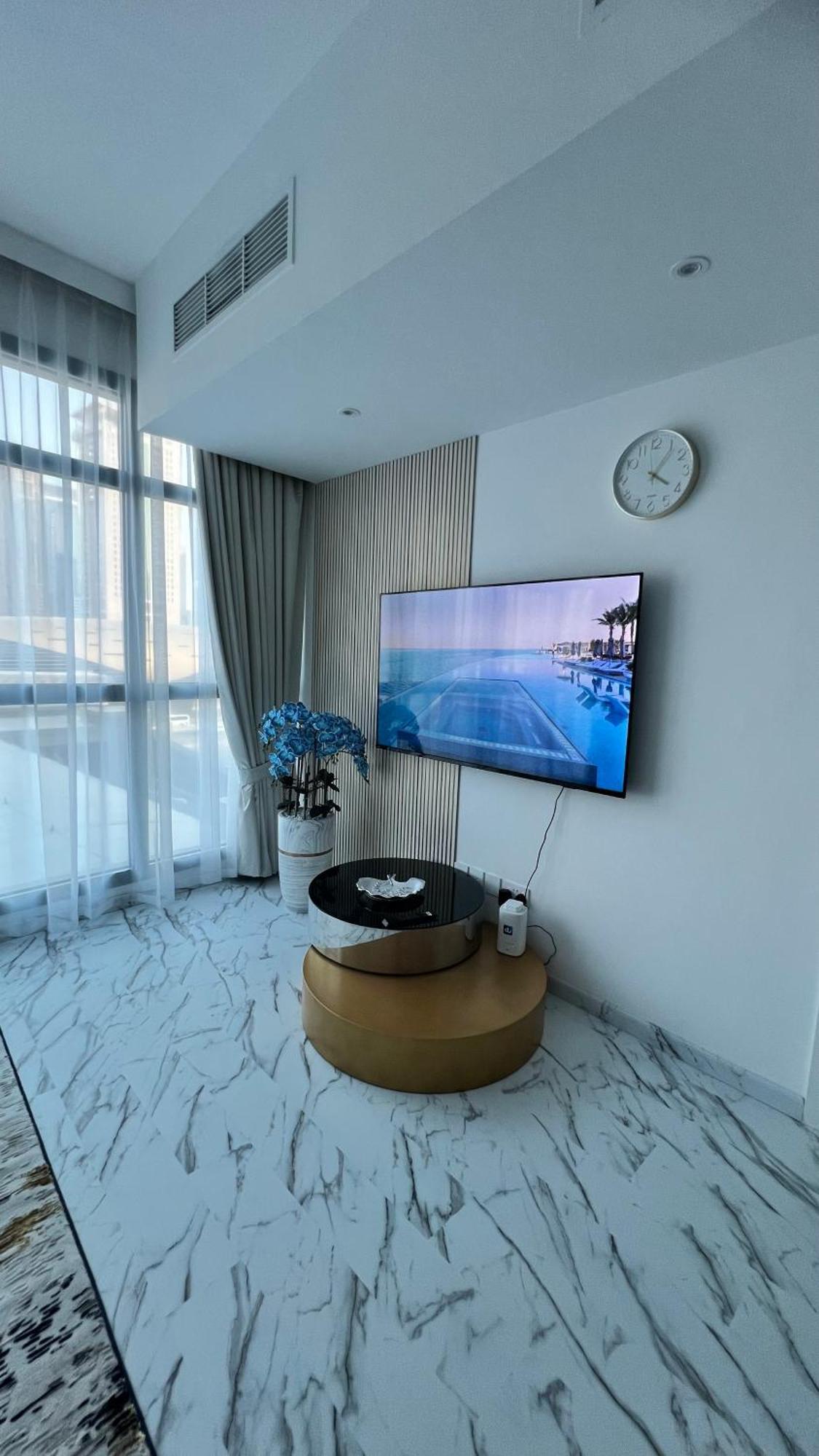 In Heart Of Marina B Walk To The Jbr * Dubai