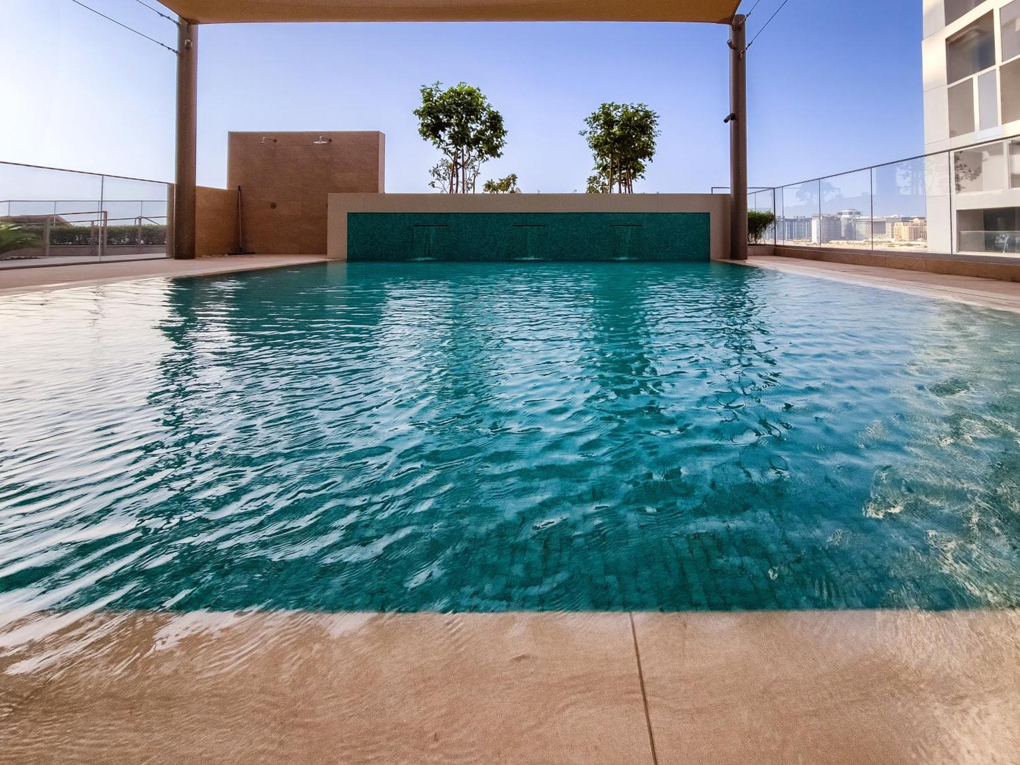 Astonishing In Beachfront *