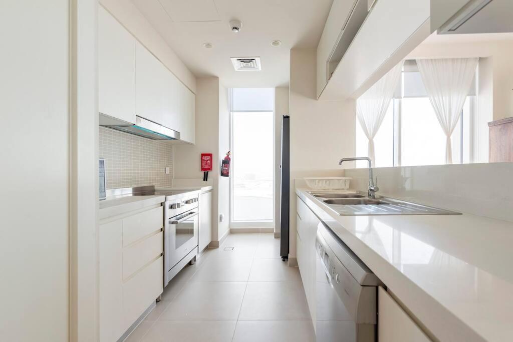 Apartment Luxury Harbour Gate 3 Bedroom *