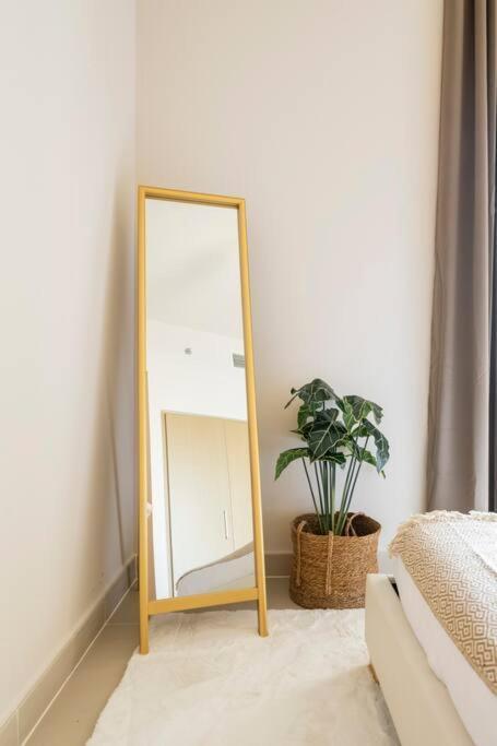Apartment Luxury Harbour Gate 3 Bedroom Dubai