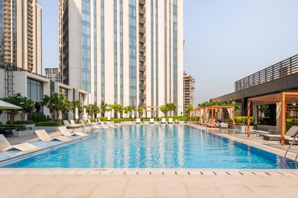 Luxury Harbour Gate 3 Bedroom Apartment Dubai