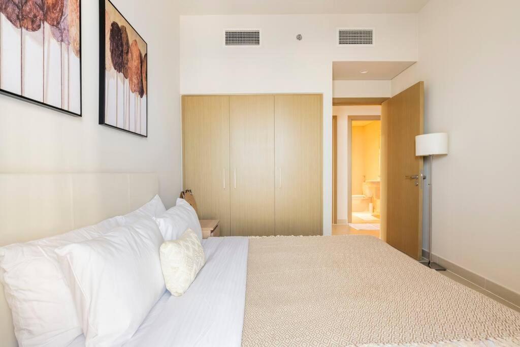 Luxury Harbour Gate 3 Bedroom Dubai