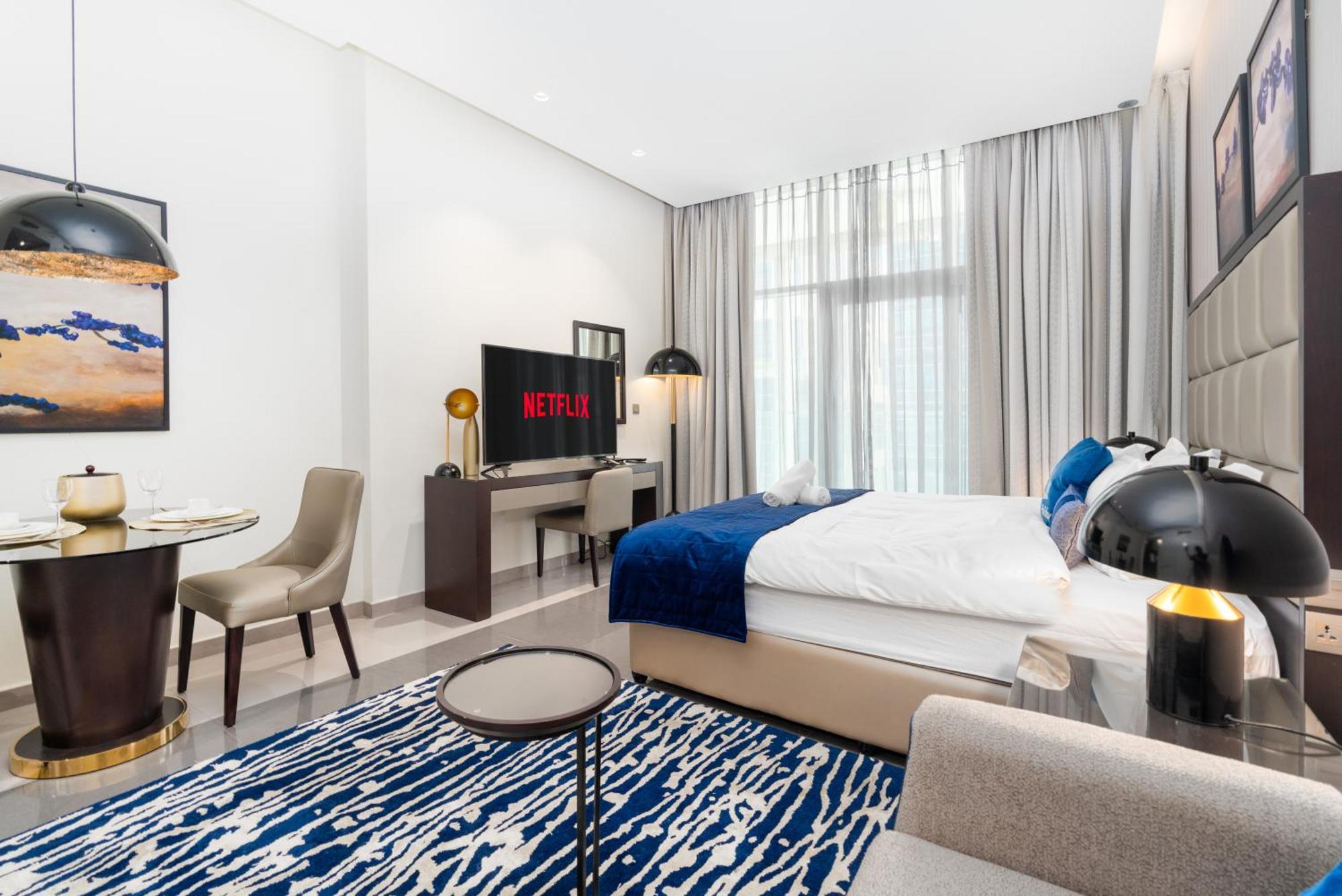 Apartment Simply Comfort In Damac Majestine