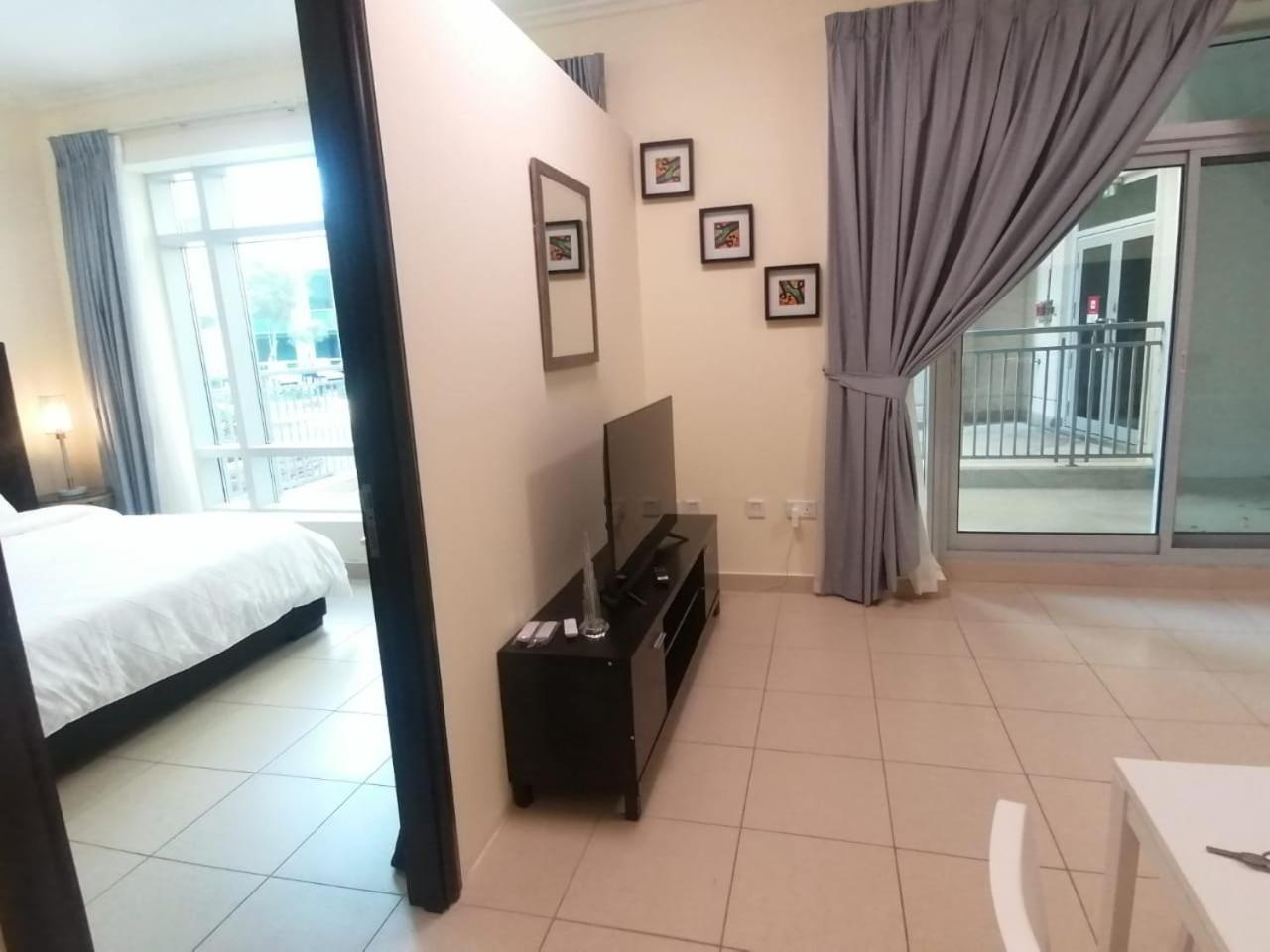Burj Views Tower C, Downtown,dubai Uae Apartment *