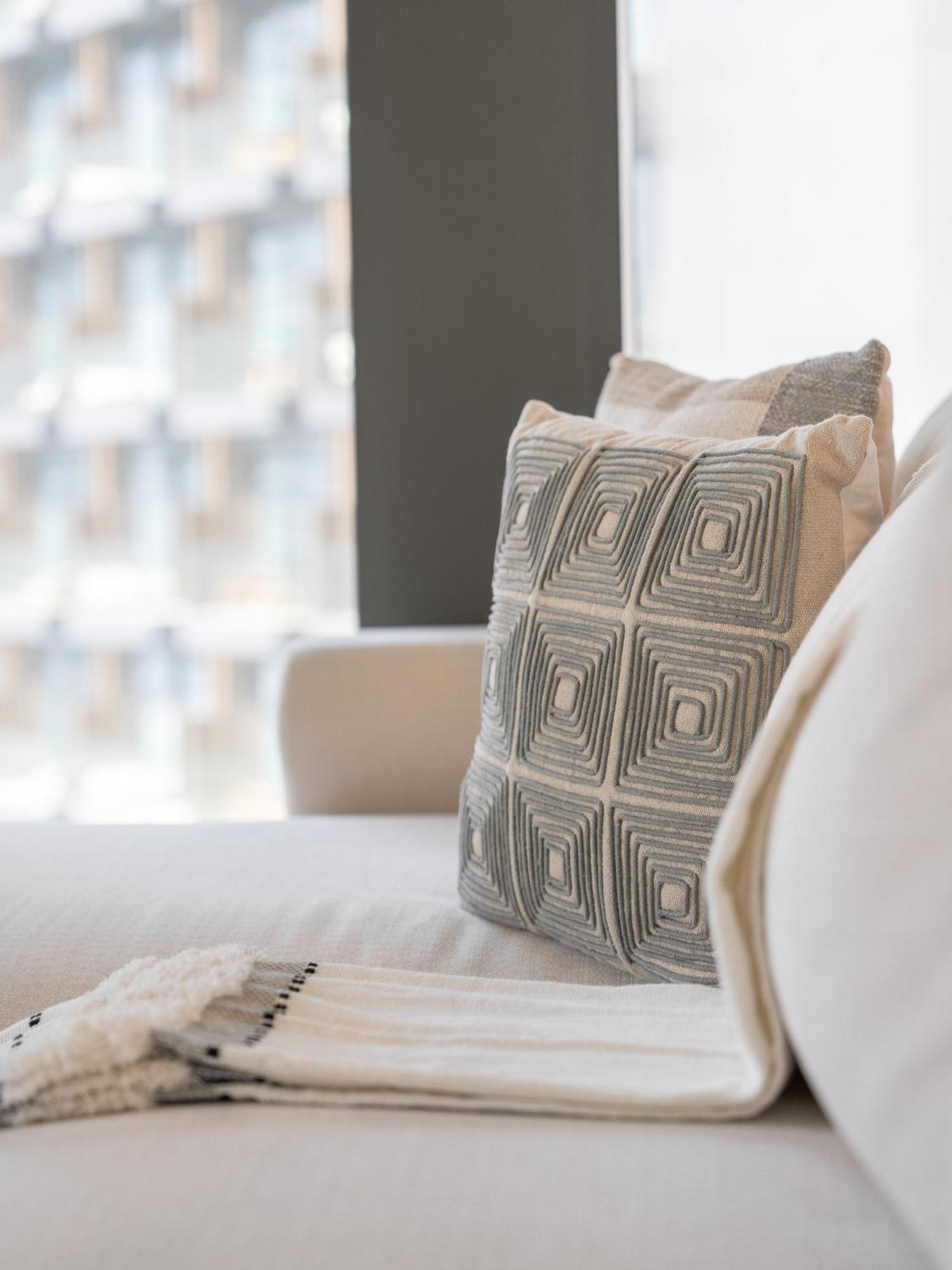 Lavishly Elegant 2br With Breathtaking Full Burj Khalifa View *