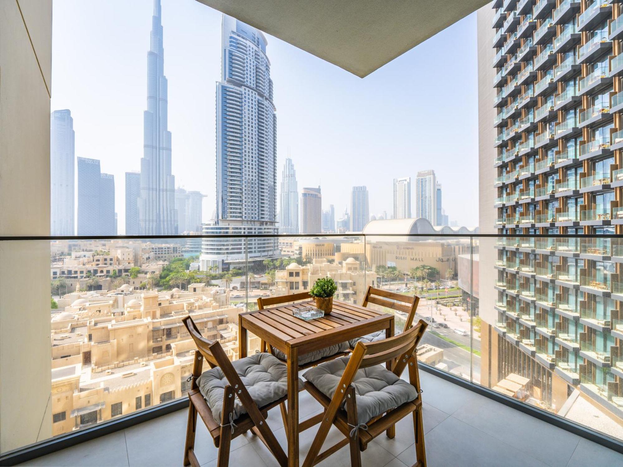 Apartment Lavishly Elegant 2br With Breathtaking Full Burj Khalifa View