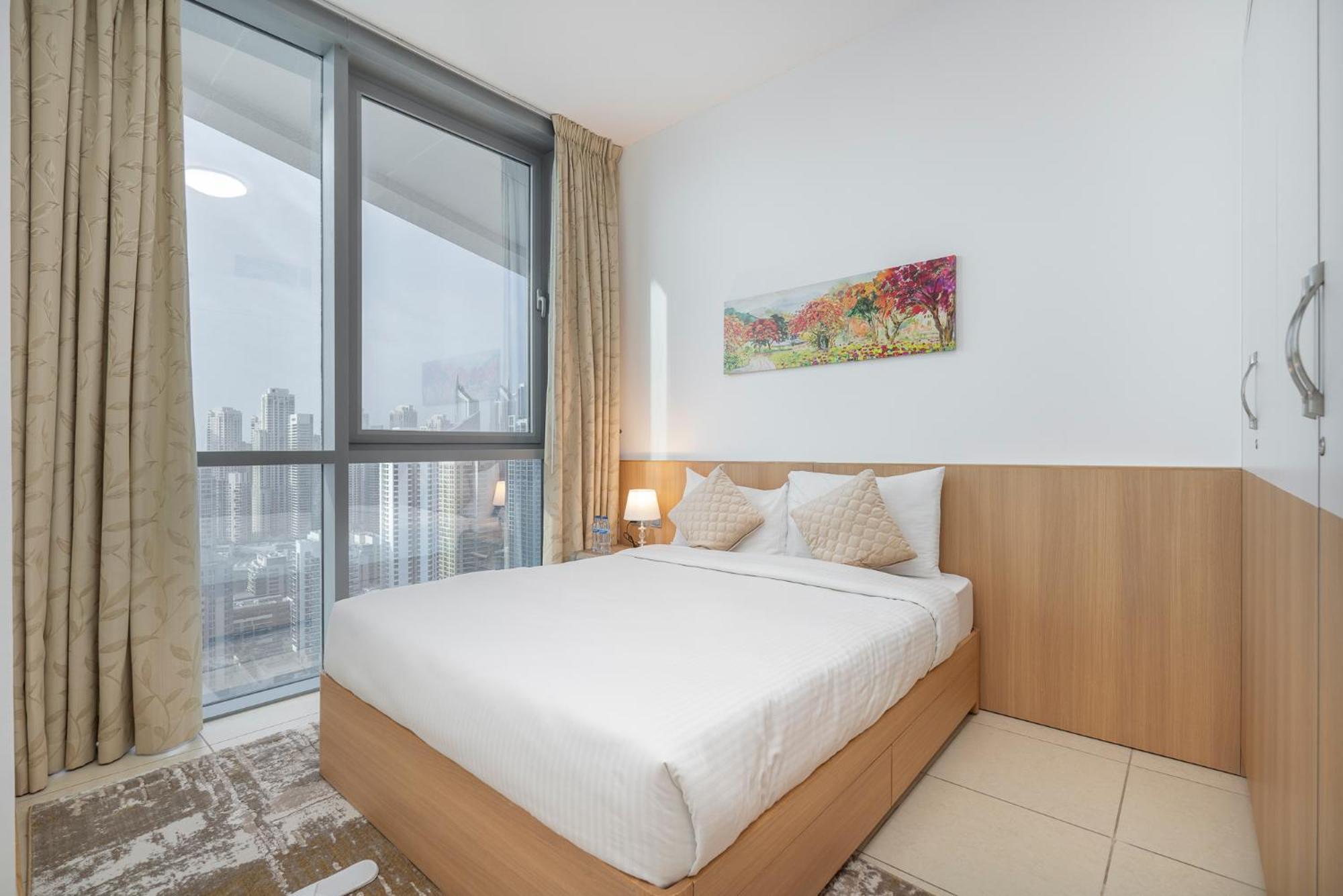 The Iconic Luxury 4br Penthouse Near To Jumeirah And Infront Of Dmcc Metro Station Apartment