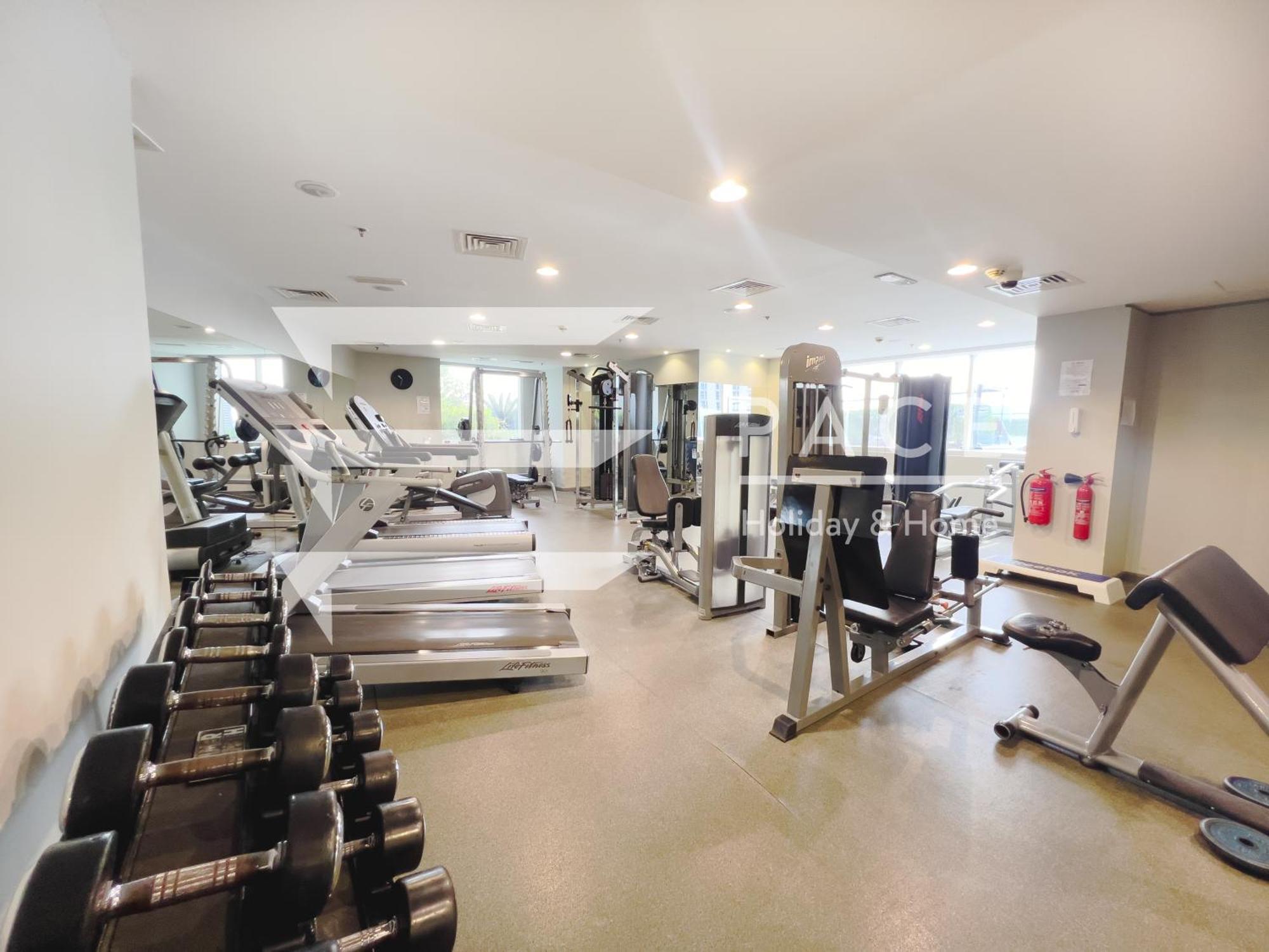 1 Bedroom In Jlt Apartment *