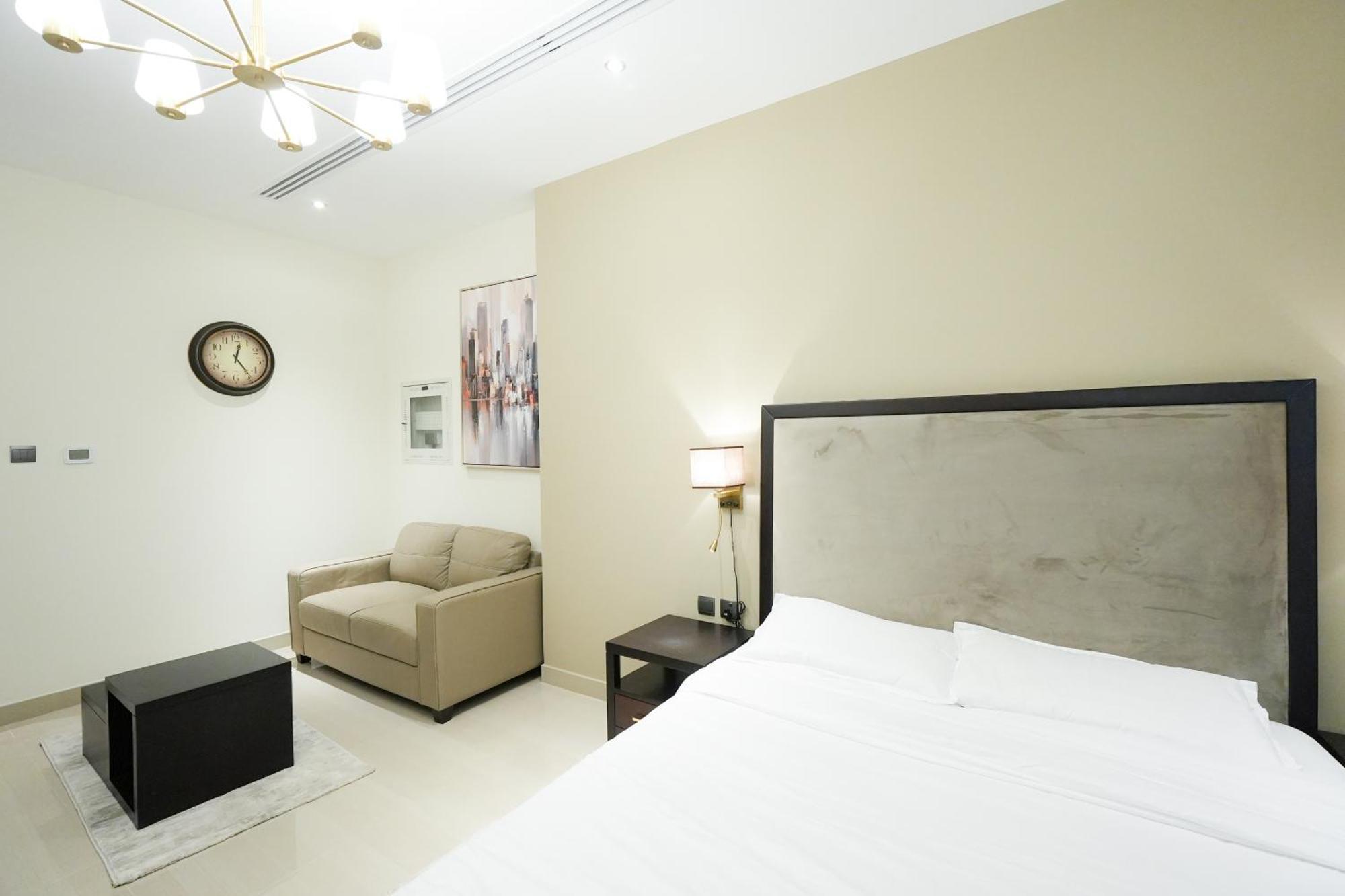 Apartment Studio At Elite Downtown With Burj Khalifa View By Anw Dubai