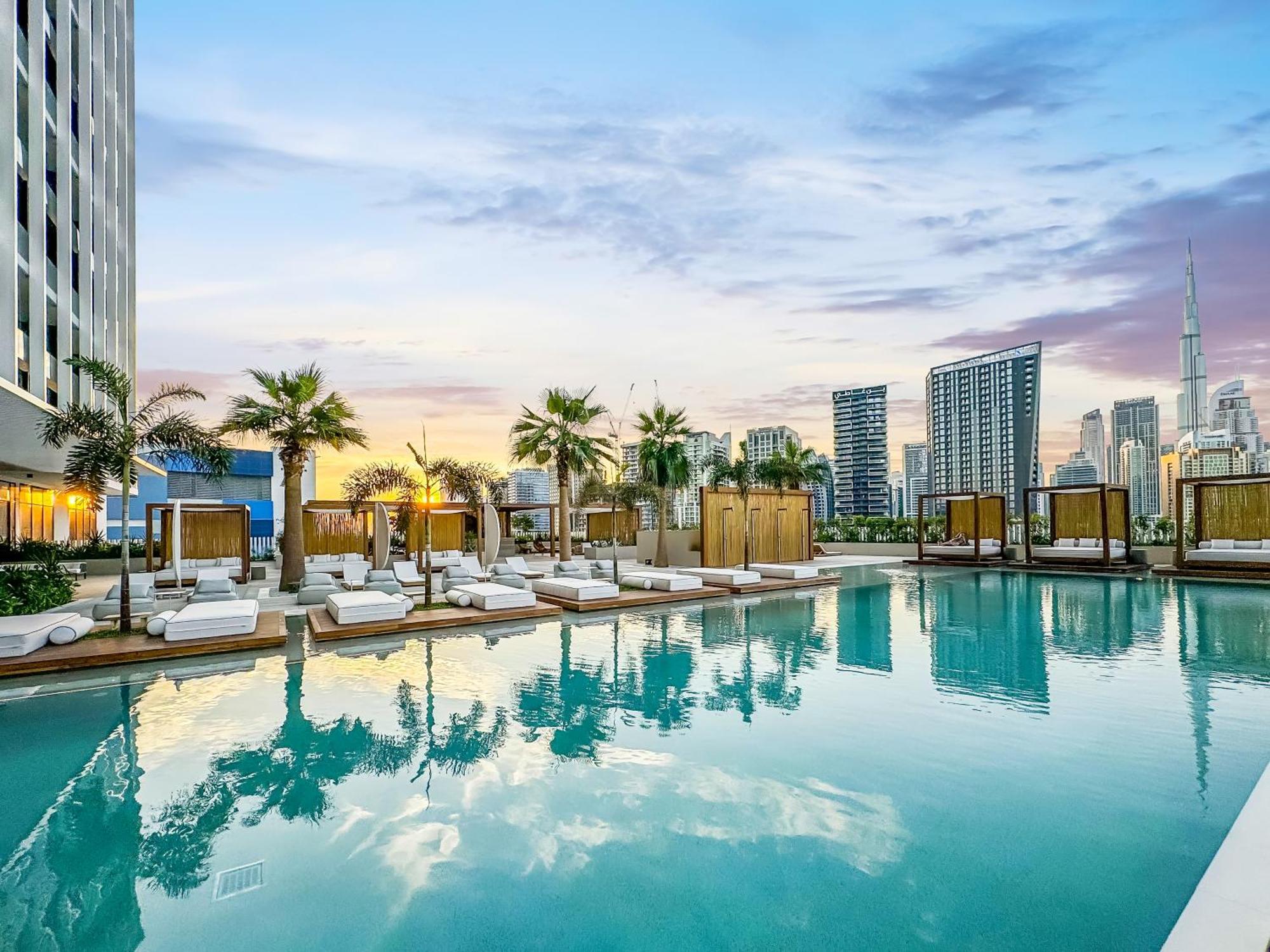 Fam Living - Upside Living - Wfh Friendly-business Bay