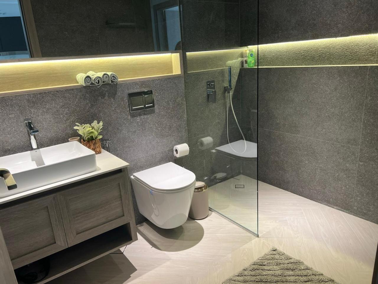 Brand New Luxury 1 Bedroom