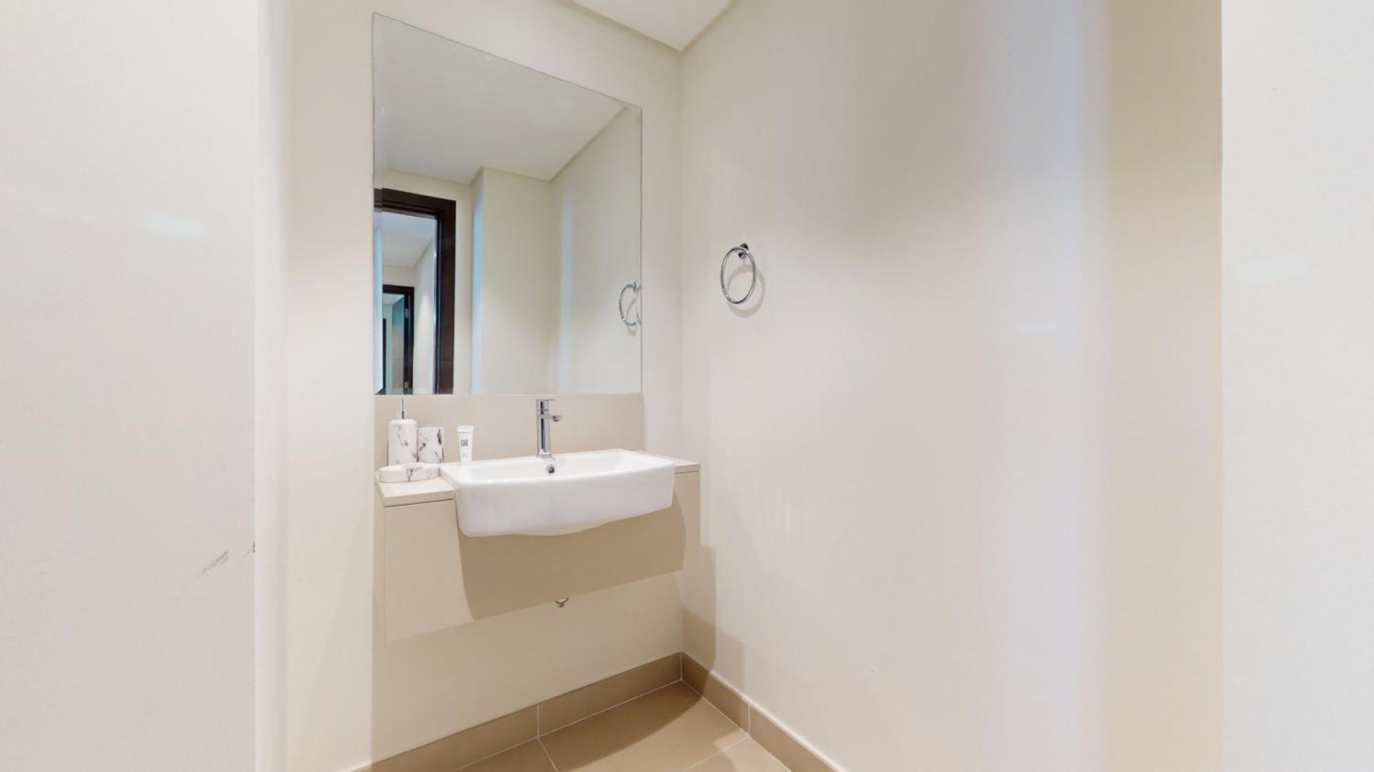 Primestay - Creek North 3br Maids Apartment Dubai