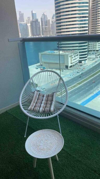 Apartment Cozy Business Bay Burj Khalifa Canal View