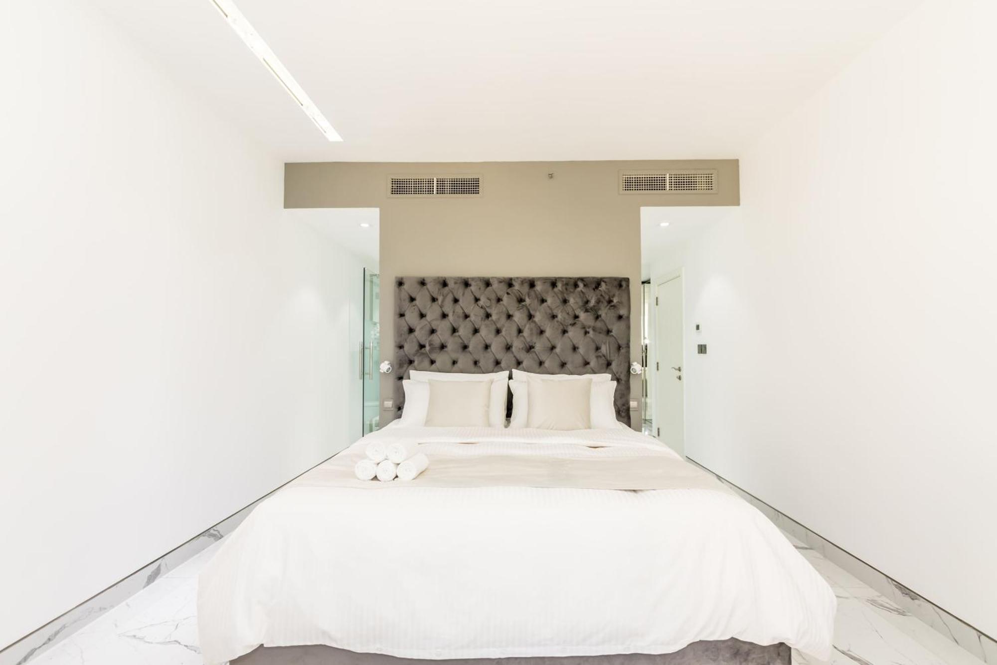 Gma Murjan 2br Sea View High Floor Dubai