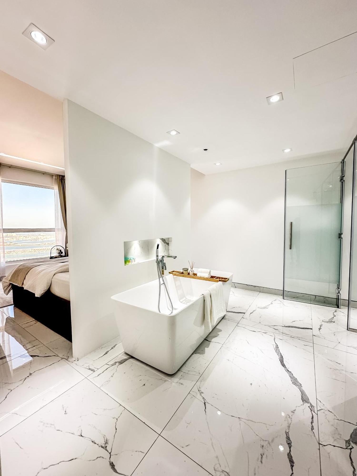 Gma Murjan 2br Sea View High Floor Dubai