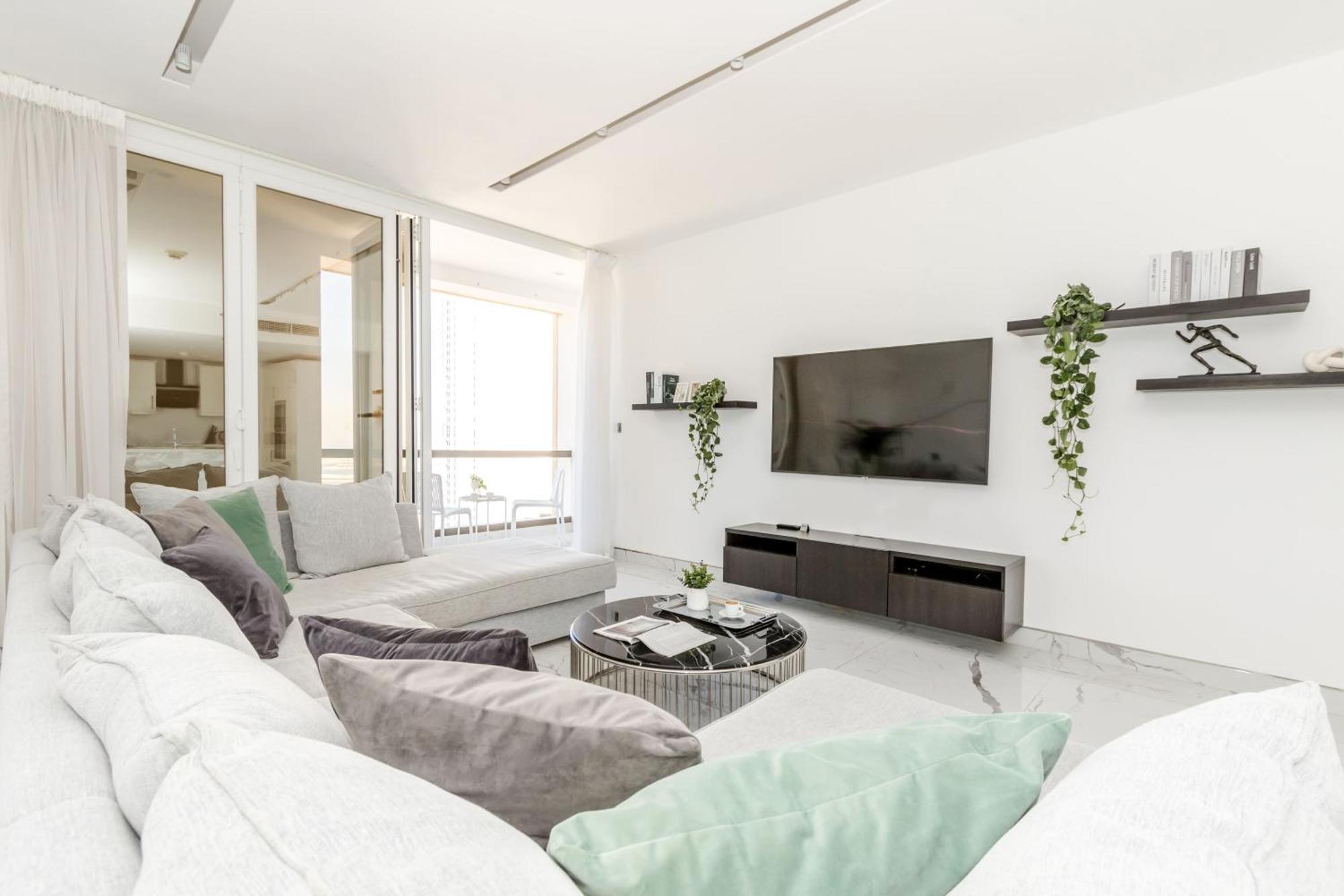 Apartment Gma Murjan 2br Sea View High Floor